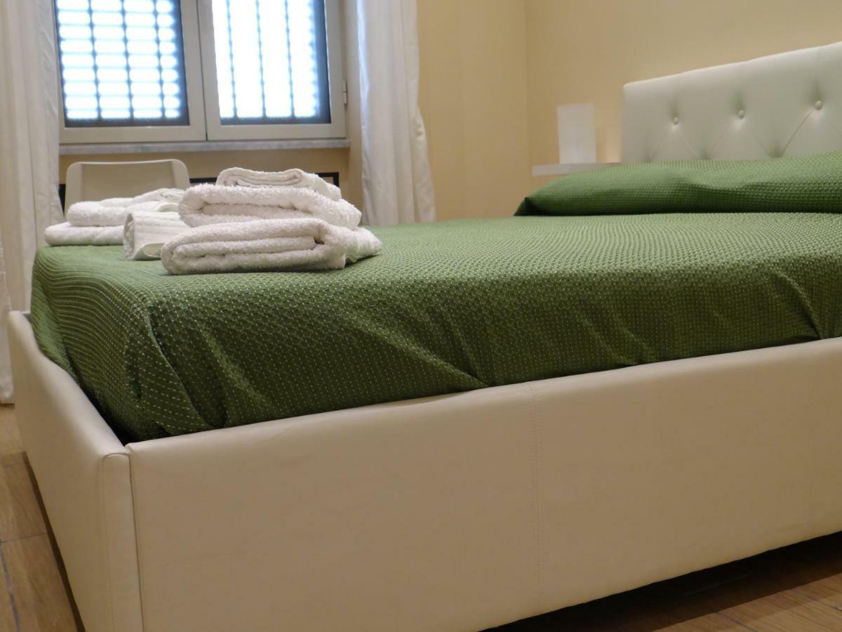 Montecarlo Palace Bed and Breakfast Palermo Exterior foto